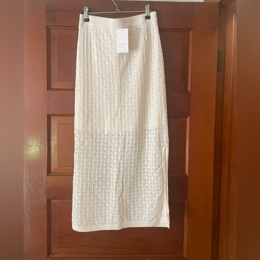 NWT a new day Cream Midi Skirt
